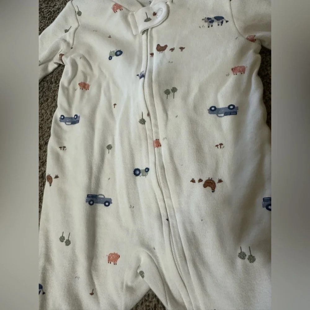 Carters farm/cow footies